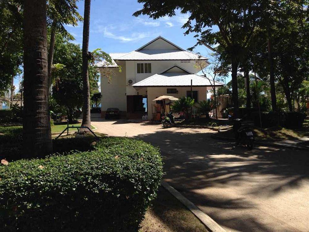Mac'S Bay Resort Baan Tai Exterior photo