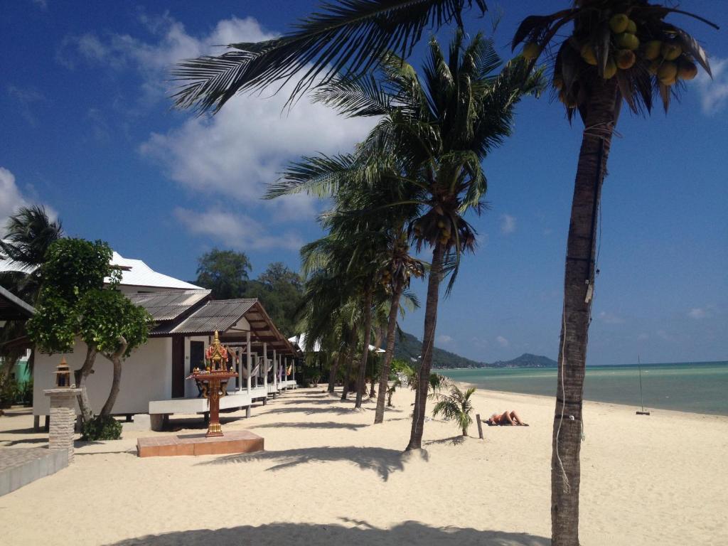 Mac'S Bay Resort Baan Tai Exterior photo