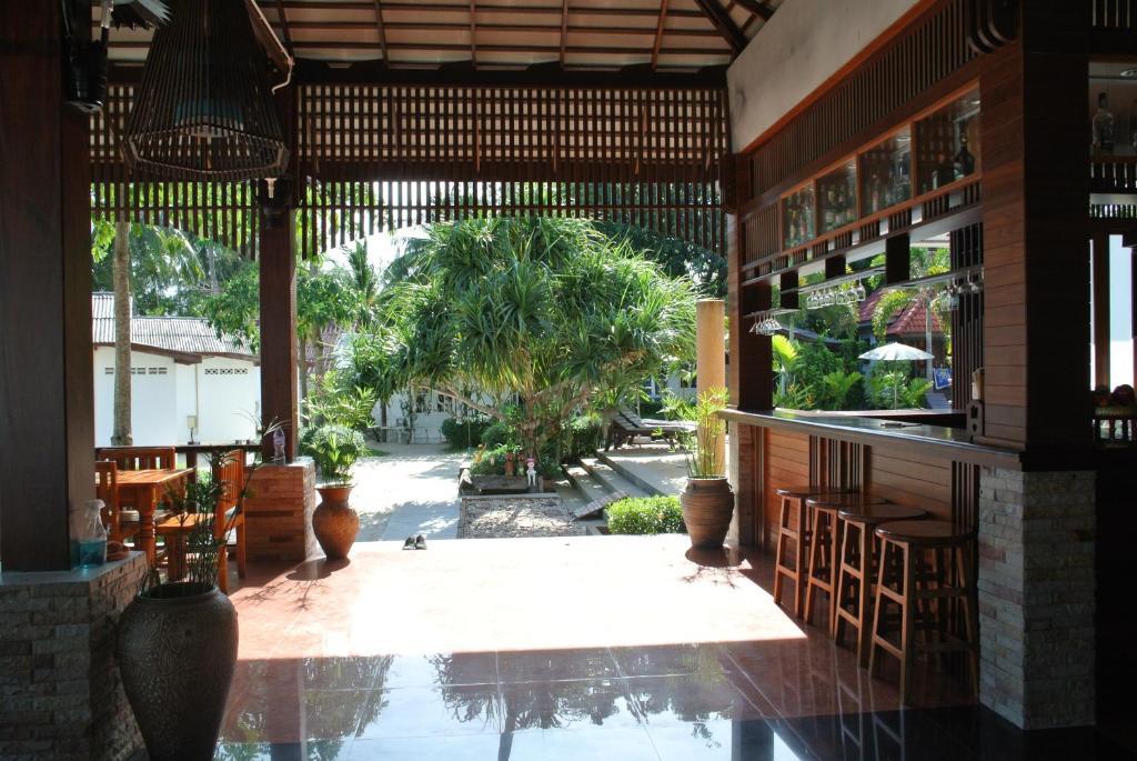 Mac'S Bay Resort Baan Tai Exterior photo